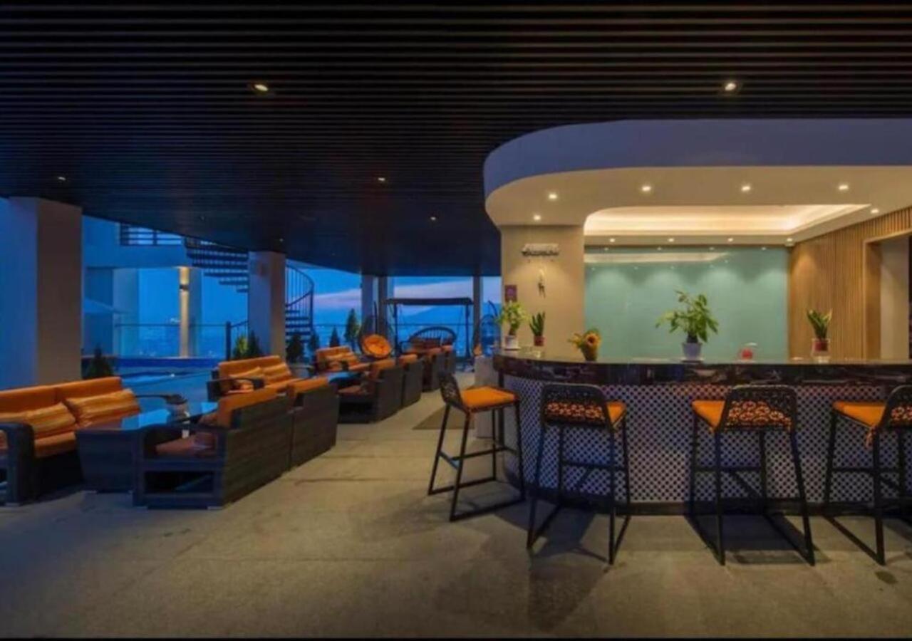 Sunrise Luxury Apartment With Ocean View Da Nang Luaran gambar